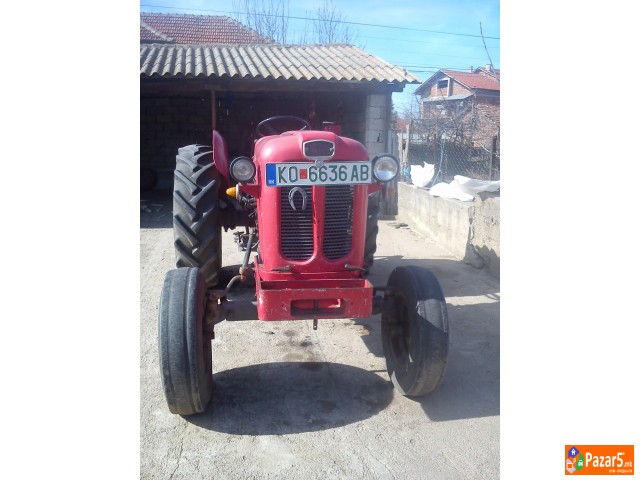 продавам трактор Imt 558