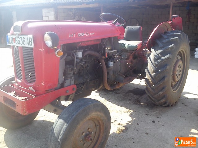 продавам трактор Imt 558