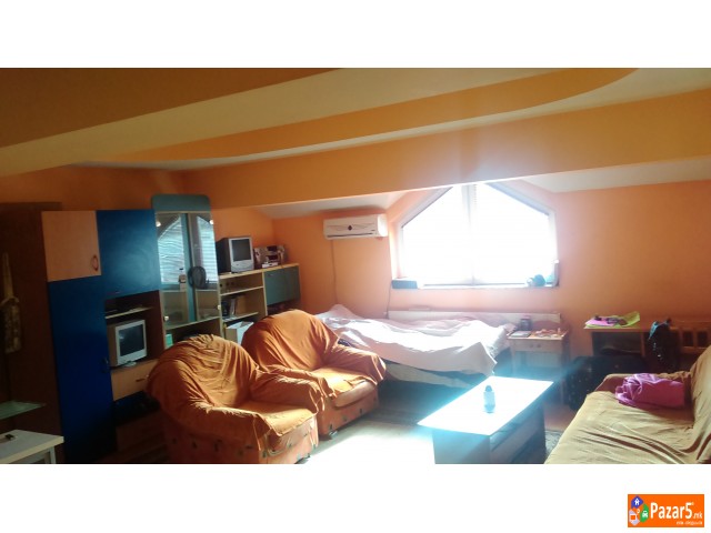 СЕ ИЗДАВА СПРАТ ОД КУЌА КОЗЛЕ/se Izdava Sprat Kozl