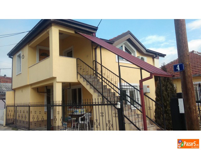 СЕ ИЗДАВА СПРАТ ОД КУЌА КОЗЛЕ/se Izdava Sprat Kozl