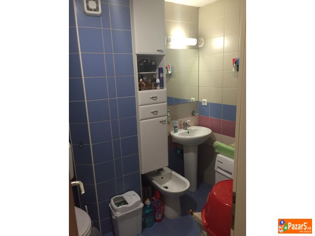 Се продава стан 76м2 во Црниче