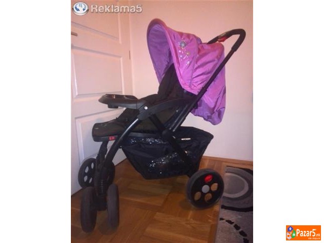 Се продаваат Bertoni колица за деца