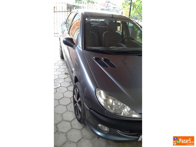 Peugeot 206 Sedan 1.4benz. So Servisna Kniska