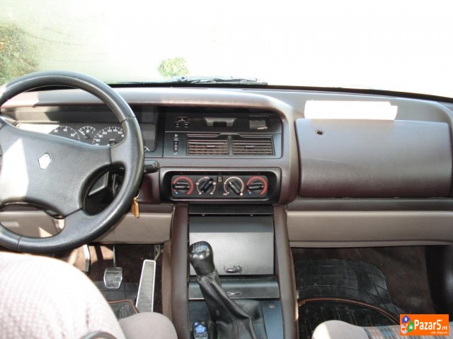 Поволно, автомобил