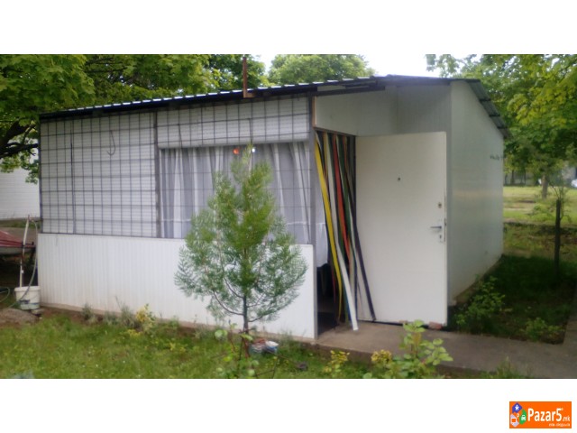 Камп приколка во Авто Камп \