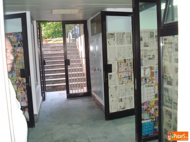 издавам деловен простор во капиштец 