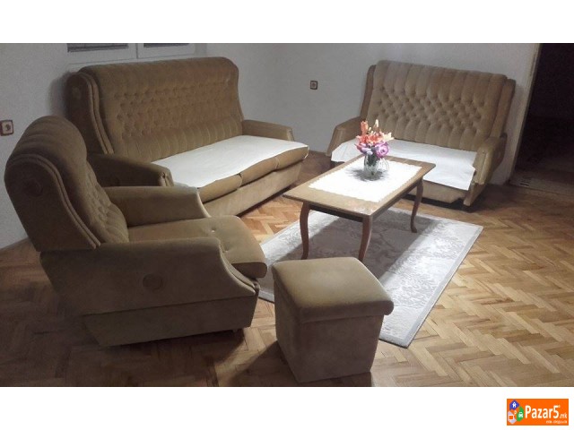 Гарнитура за седење