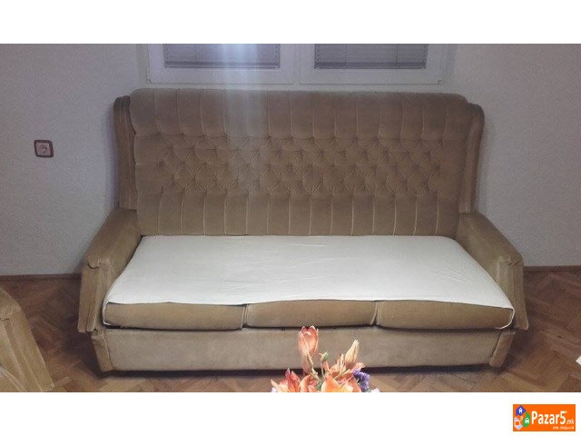 Гарнитура за седење