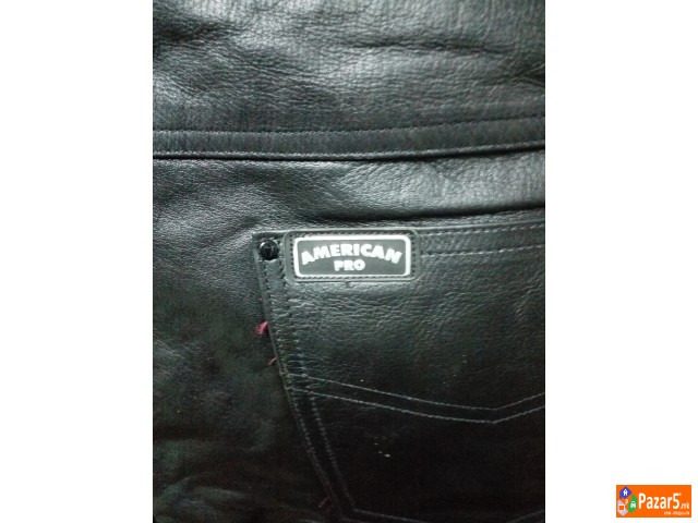 Se Prodavaat Kozni Pantaloni