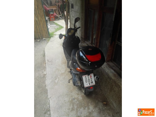 Se Prodava Skuter Arora 