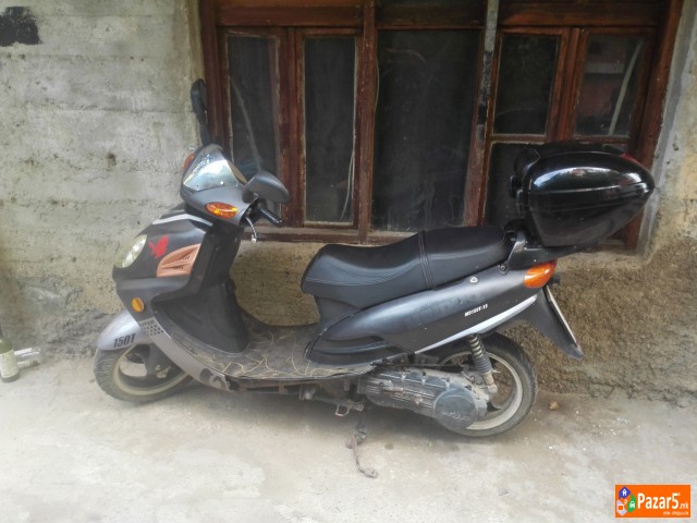 Se Prodava Skuter Arora 