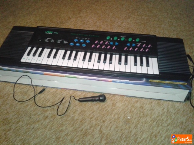 Продавам синтисајзер
