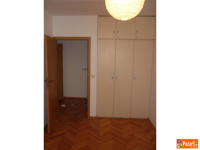 Izdavam Prekrasen Polunamesten Stan Vo Kisela Voda