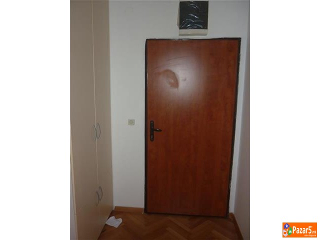 Izdavam Prekrasen Polunamesten Stan Vo Kisela Voda