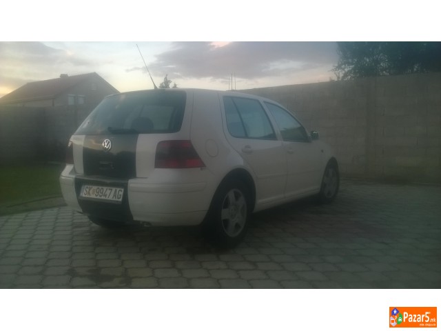 Golf 4   110ks