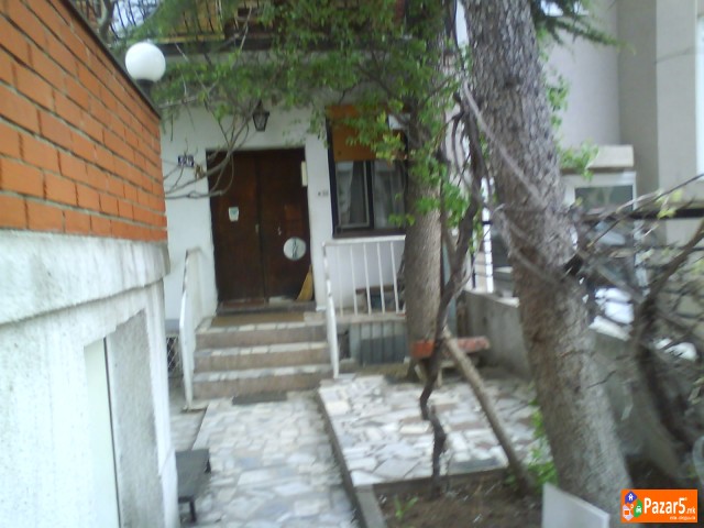 Prodavam Kuka Vo Crnice 260m2 Za Smao 160000 Evra