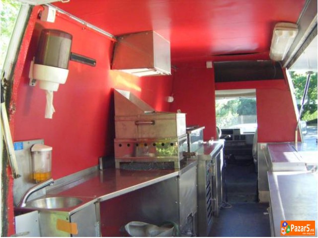 Снек камион за пржење палачинки сендвич ќебапи пиц