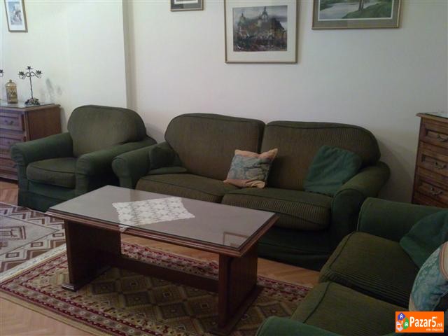 СЕ ИЗДАВА ТРОСОБЕН СТАН КАЈ НОВА ЖЕЛЕЗНИЧКА