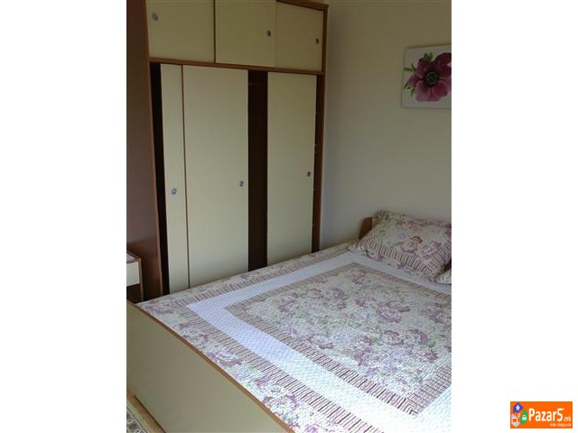 СЕ ИЗДАВА ТРОСОБЕН СТАН КАЈ НОВА ЖЕЛЕЗНИЧКА