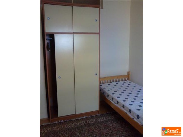 СЕ ИЗДАВА ТРОСОБЕН СТАН КАЈ НОВА ЖЕЛЕЗНИЧКА