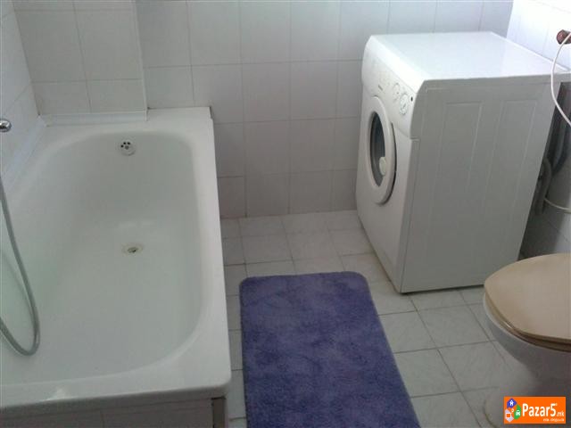 СЕ ИЗДАВА ТРОСОБЕН СТАН КАЈ НОВА ЖЕЛЕЗНИЧКА