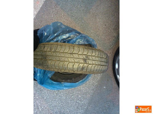 Prodavam Letni I Zimski Gumi