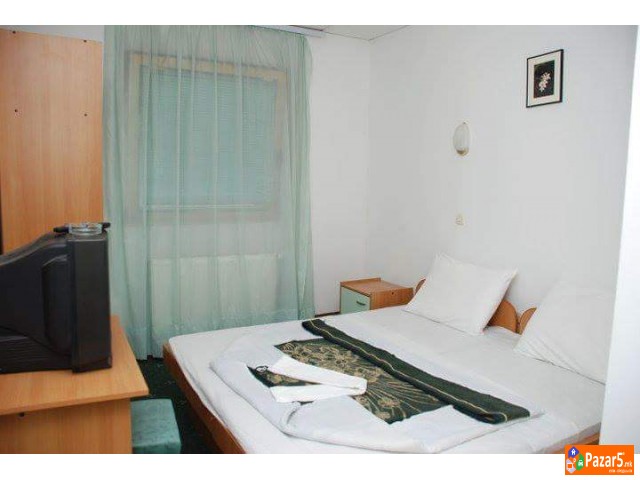 Struga-izdavanje Na Hotelsko Uredeni Sobi Vo Strog