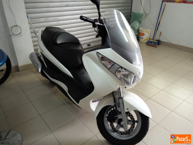 Suzuki Burgman 200 - Kako Nov