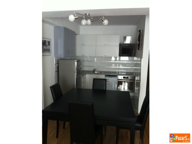 ОПРЕМЕН ЧЕТВОРОСОБЕН СТАН ВО КАПИШТЕЦ