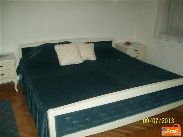 Smestuvawe Za 12 Lica