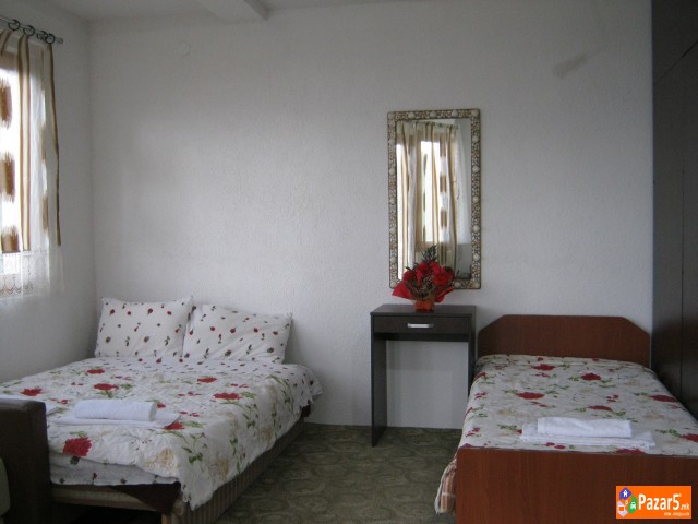 Апартмани Танески