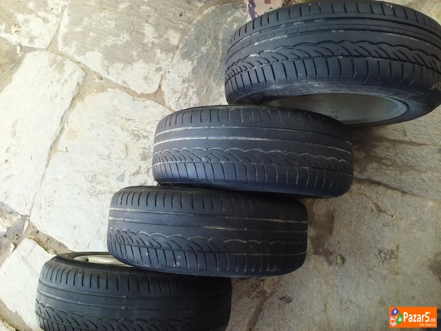 ПРОДАВАМ Dunlop ГУМИ