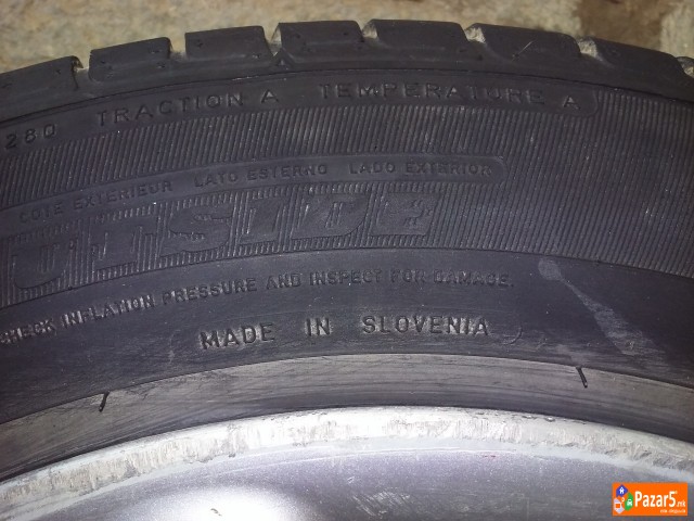 ПРОДАВАМ Dunlop ГУМИ