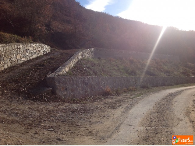 плац во село нежилово