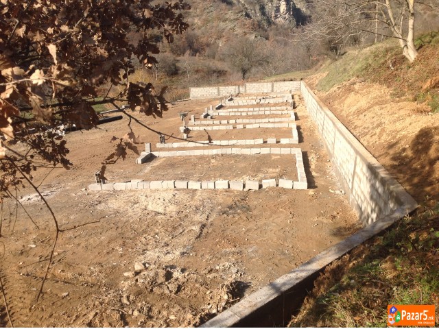 плац во село нежилово