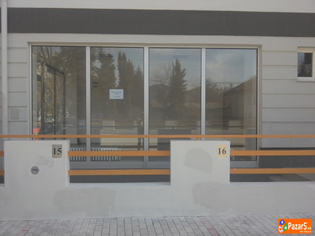 Деловен простор во населба Хром