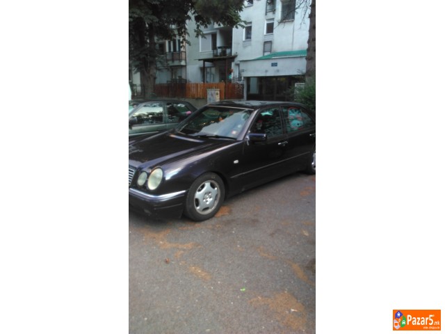 Prodavam Mercedes E 220