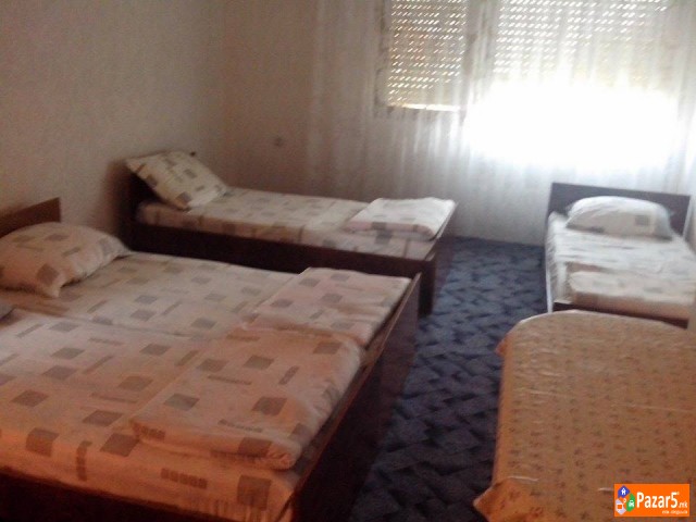 Издавам соби