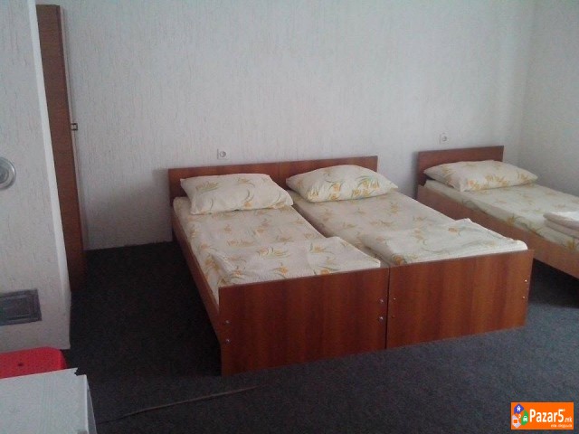 Издавам соби