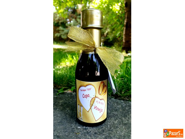 Изработка на вински покани