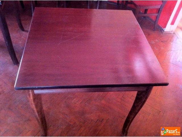 Комплет маси и столици