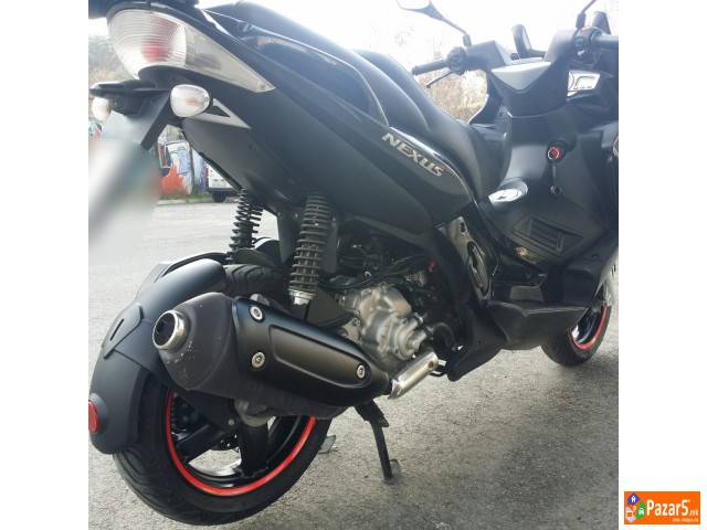 Gilera Nexus 250ie *staklo* Itno