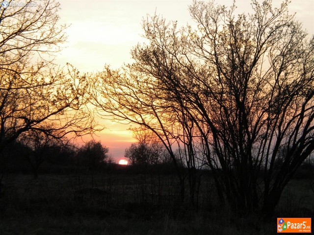 Katlanovsko Kozle 910 M2 Ekoloski Raj Za 2000e