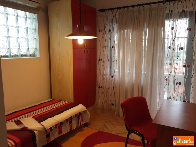 Se Izdava Kukja Vo Kozle 