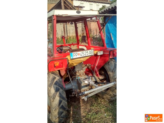 Prodavam Traktor Imt 533