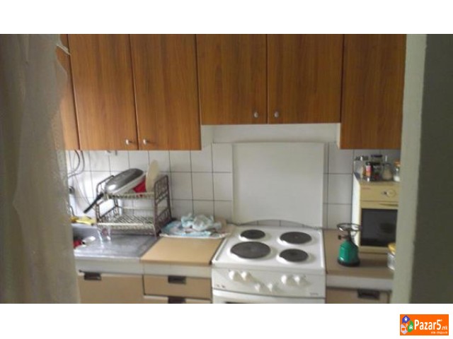 Плац со куќа