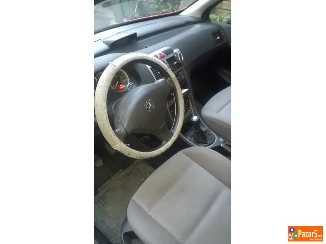 Се продава Peugeot 307