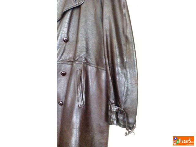 Кожен мантил