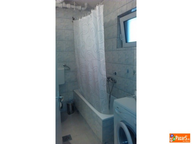 Se Izdava Komplet Namesten Stan Vo Centar