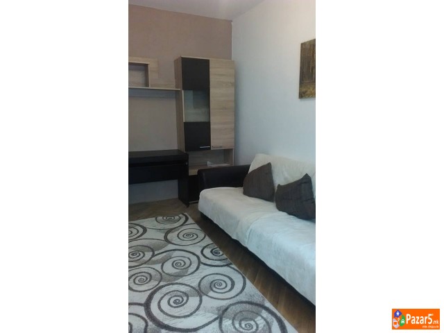 Se Izdava Komplet Namesten Stan Vo Centar